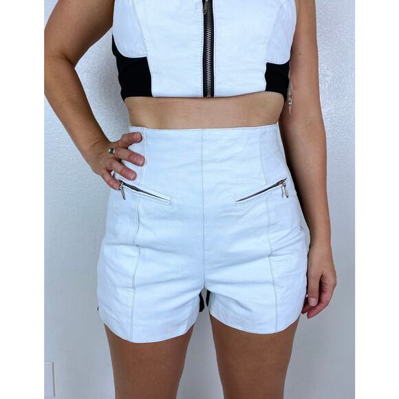 vintage 80s nwt Black, White WILSONS LEATHER two piece set Large nwt halter top - Picture 8 of 10